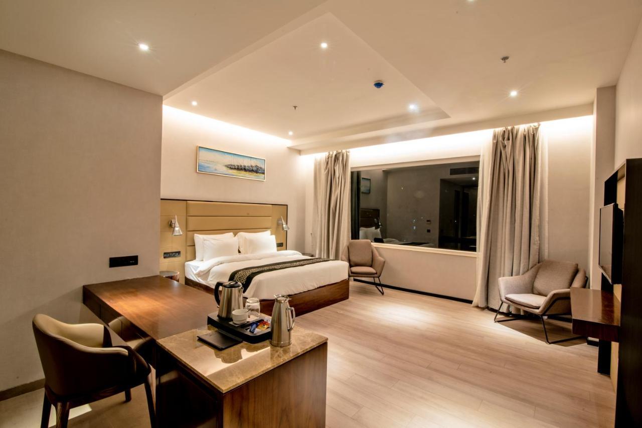 Enrise By Sayaji Nashik Hotell Eksteriør bilde