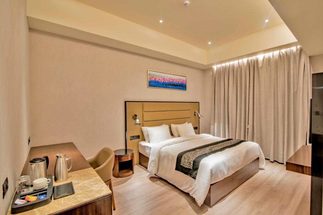 Enrise By Sayaji Nashik Hotell Eksteriør bilde